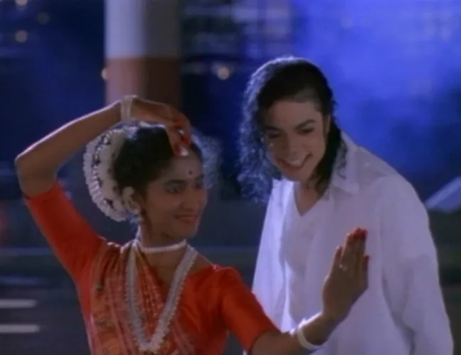 odissi-in-michael-jackson-bhubaneswar-buzz1